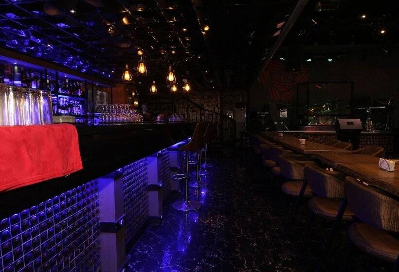 فندق Villa Caceres