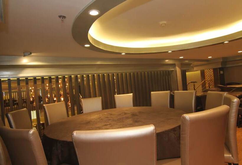 فندق Villa Caceres