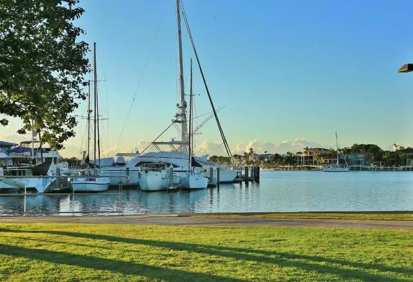 Riverdance Apartments