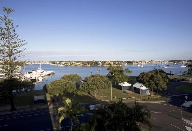 Riverdance Apartments