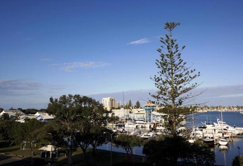 Riverdance Apartments