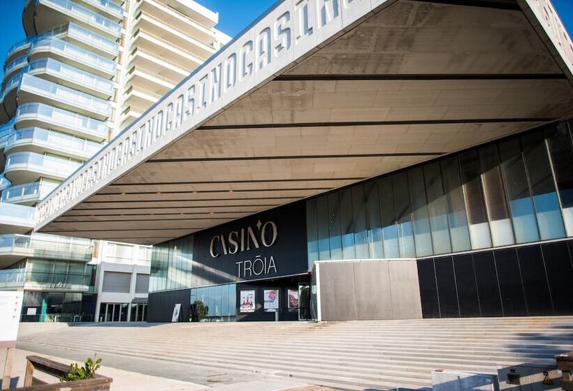 Troia Residence by The Editory Apartamentos Marina