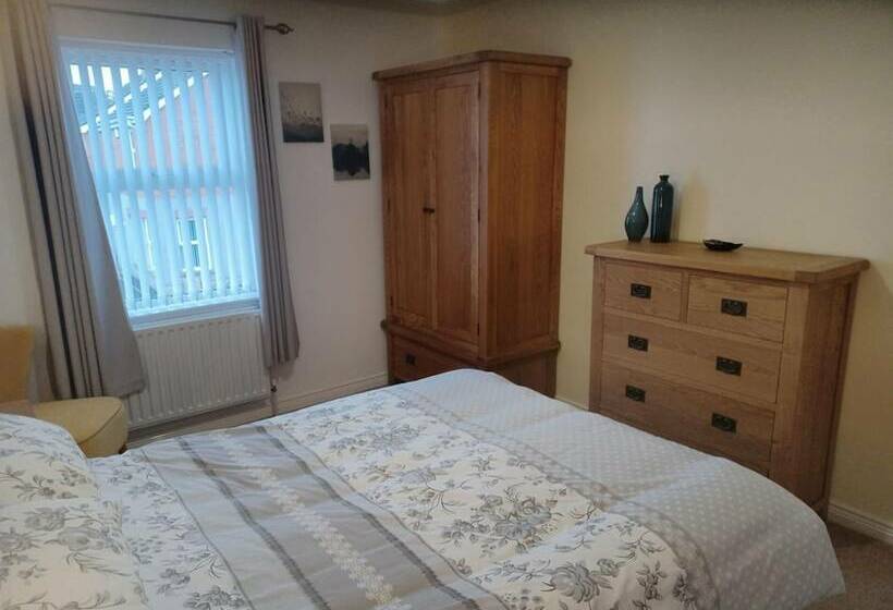 3bd Home From Home In Newtownabbey