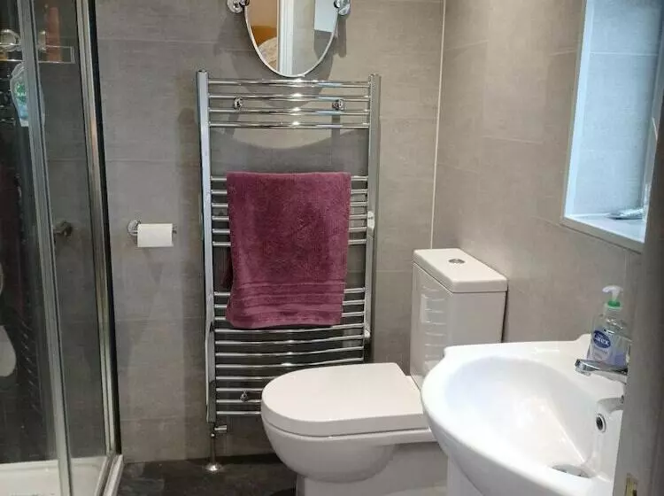 3bd Home From Home In Newtownabbey