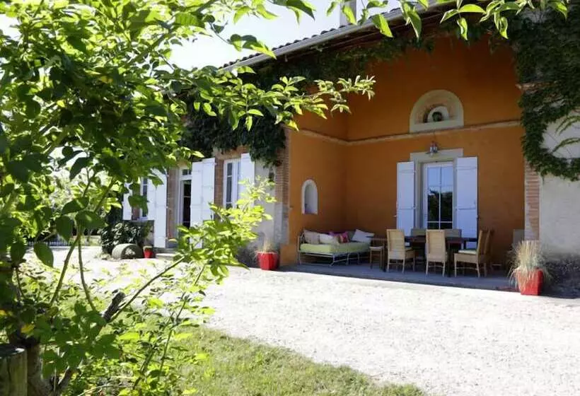 Aamiaismajoitus (B&B) Domaine De Quintalone