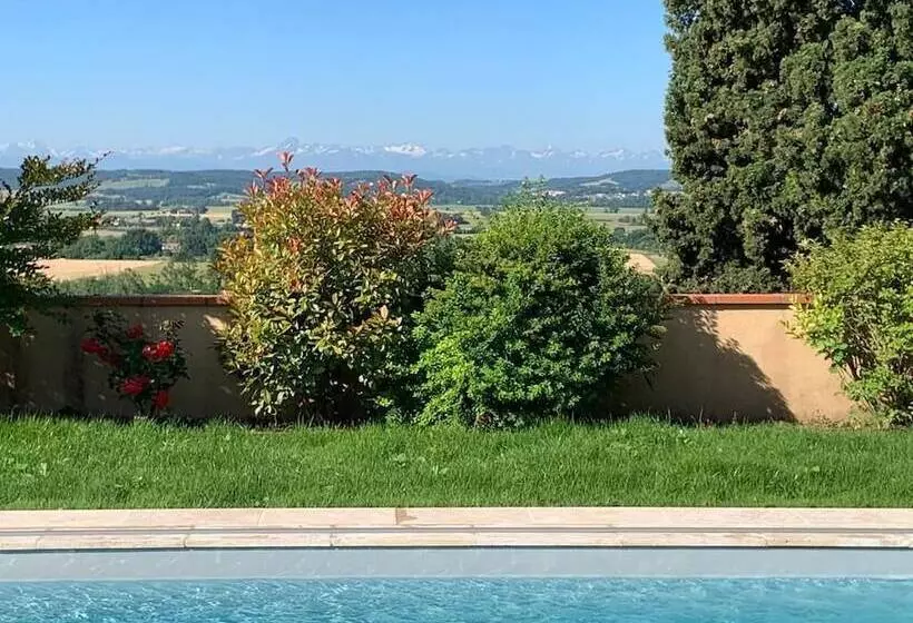 Aamiaismajoitus (B&B) Domaine De Quintalone