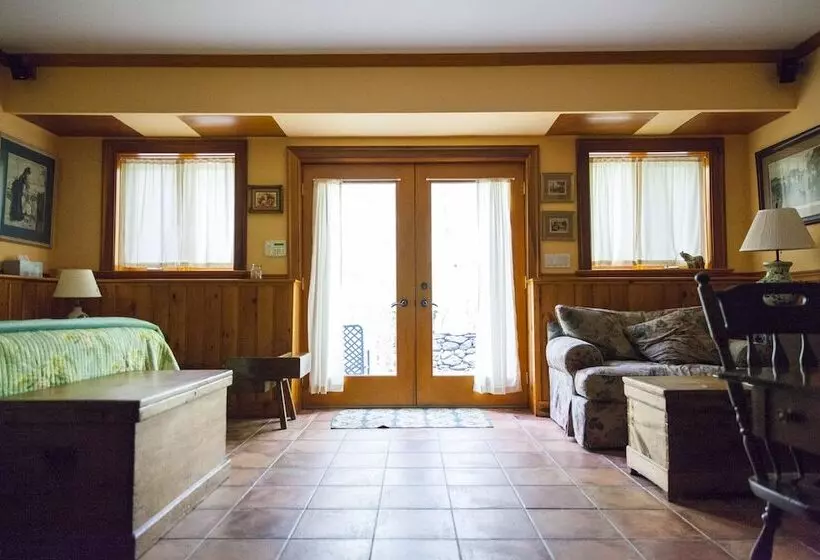 Aamiaismajoitus (B&B) Honey Maple Grove Bnb