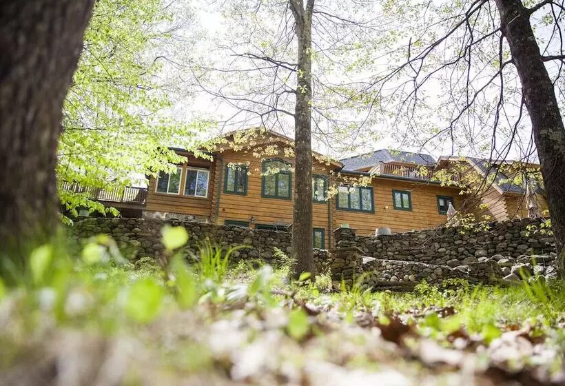 Aamiaismajoitus (B&B) Honey Maple Grove Bnb