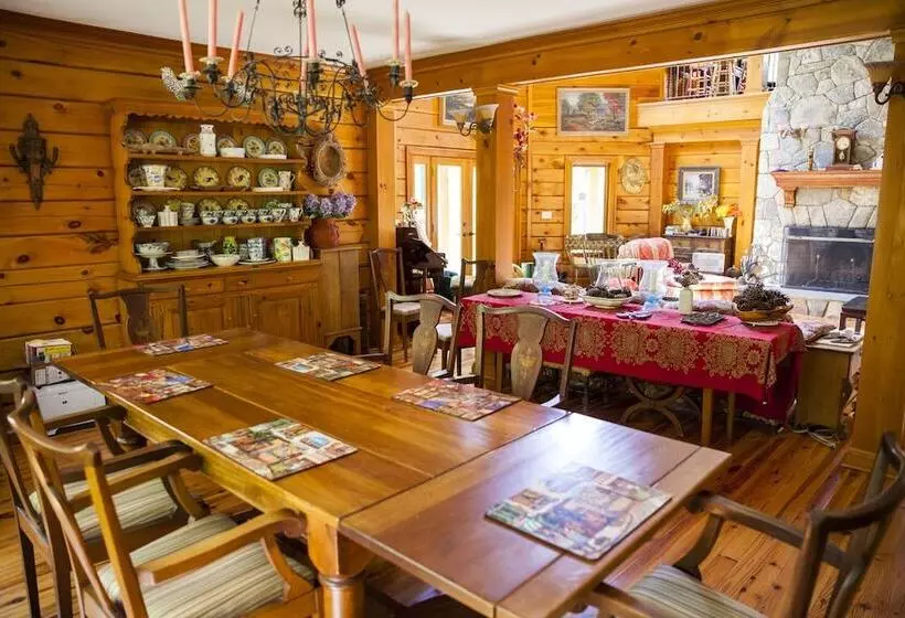 Aamiaismajoitus (B&B) Honey Maple Grove Bnb