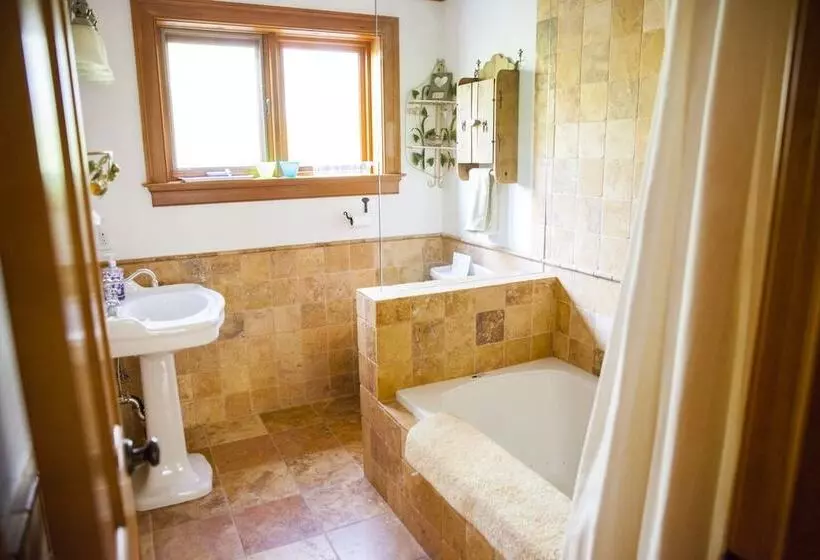 Aamiaismajoitus (B&B) Honey Maple Grove Bnb