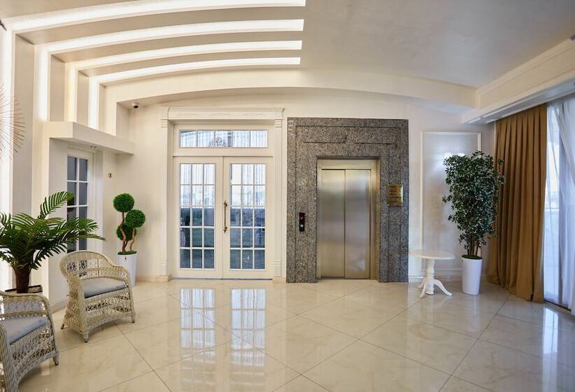 פונדק Royal Hotel Samarkand