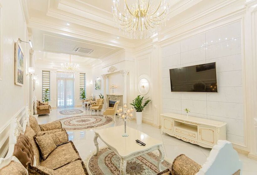 פונדק Royal Hotel Samarkand