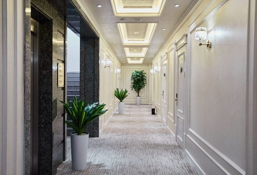 פונדק Royal Hotel Samarkand