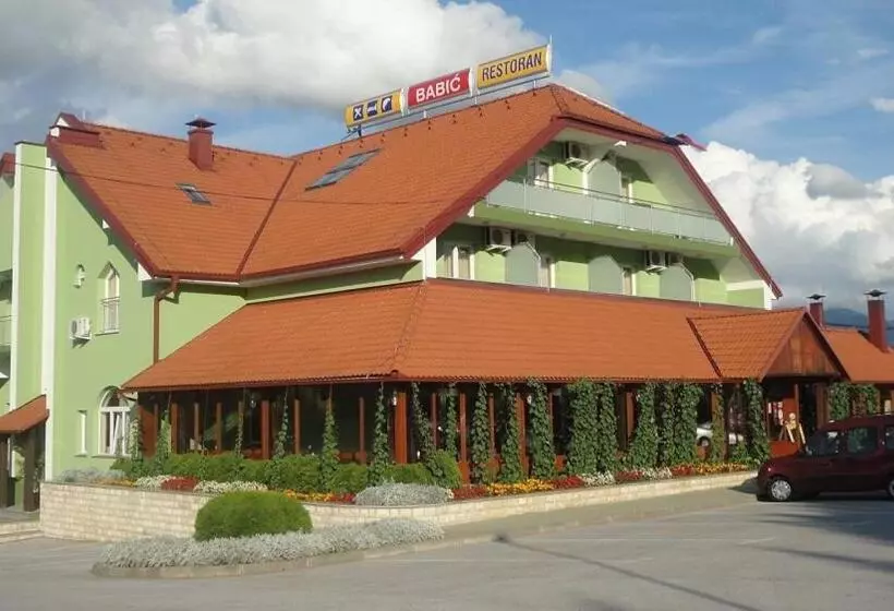 Hotelli Babic