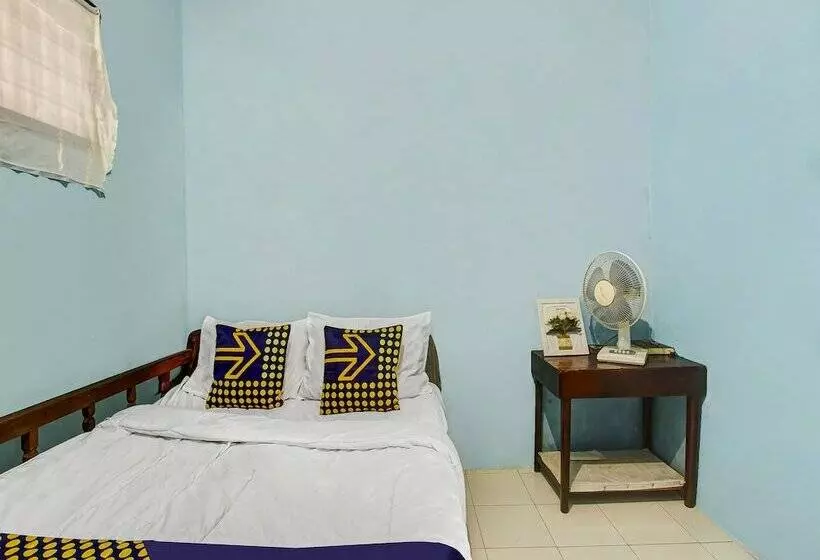 ホテル Oyo Homes 91089 Desa Wisata Air Terjun Way Kalam Syariah