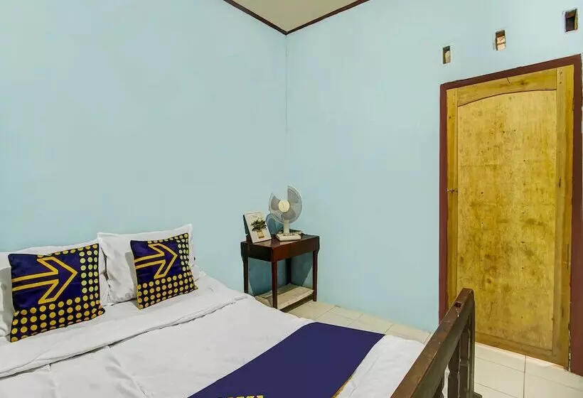 ホテル Oyo Homes 91089 Desa Wisata Air Terjun Way Kalam Syariah