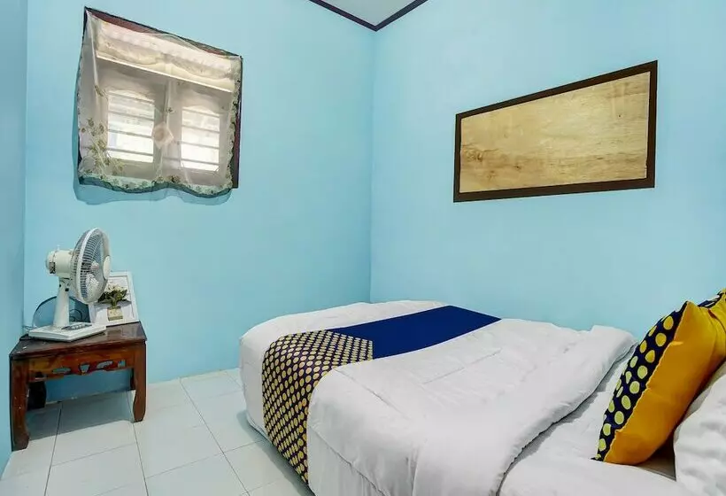 ホテル Oyo Homes 91089 Desa Wisata Air Terjun Way Kalam Syariah