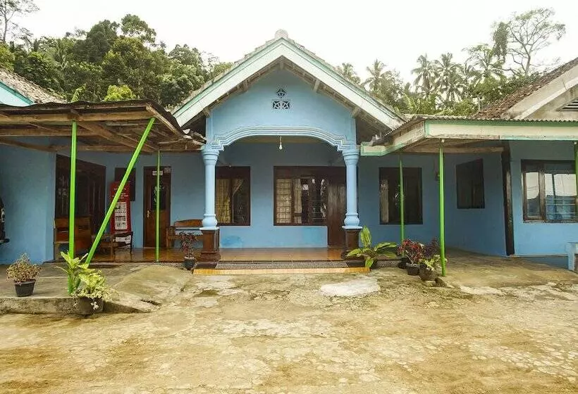 ホテル Oyo Homes 91089 Desa Wisata Air Terjun Way Kalam Syariah