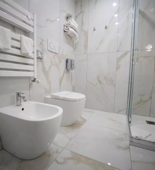 هتل Urbani