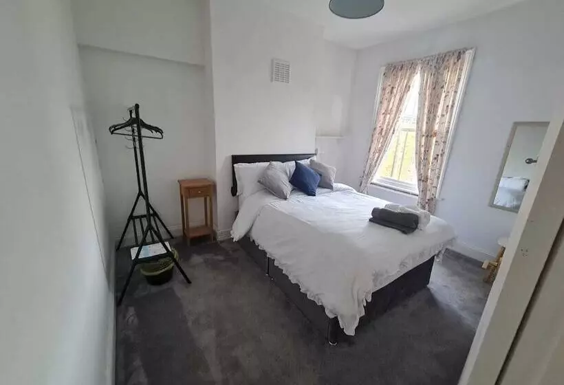 レジデンス 3 Bed House In London Self Contained In Ladywell