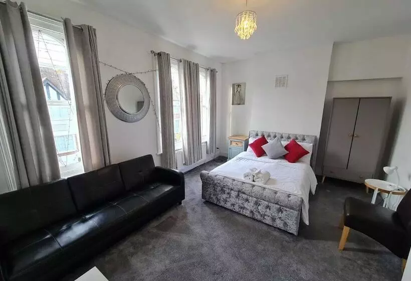 レジデンス 3 Bed House In London Self Contained In Ladywell