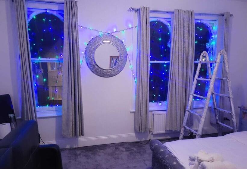 Резиденция 3 Bed House In London Self Contained In Ladywell