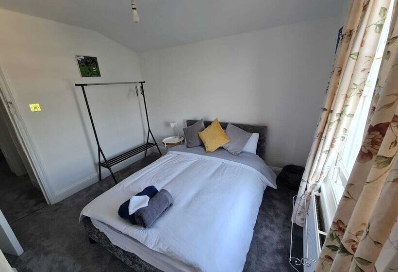 Резиденция 3 Bed House In London Self Contained In Ladywell