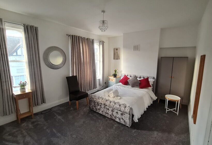 Резиденция 3 Bed House In London Self Contained In Ladywell