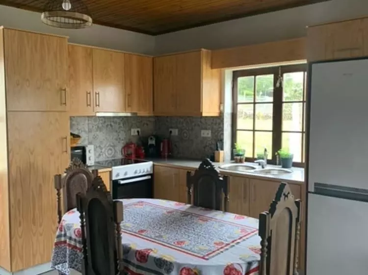 レジデンス Charming 3 Bed House