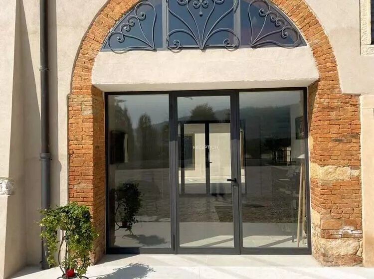 Verdeolivo1876   Apartments With Pool