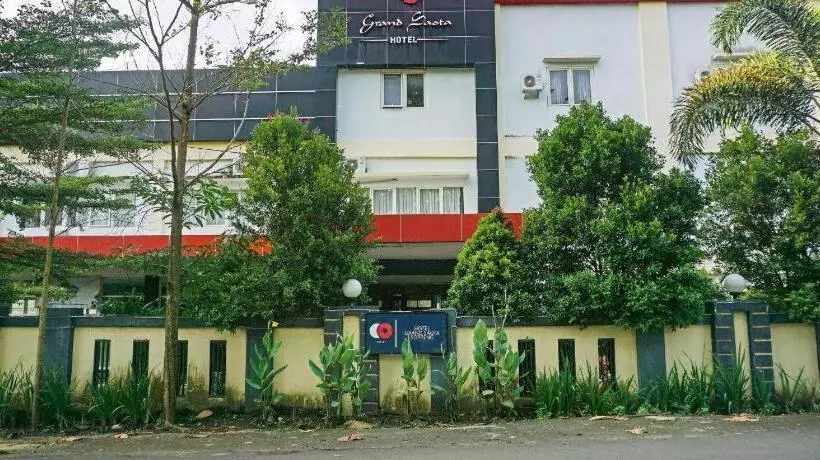 Collection O 91331 Hotel Grand Saota Soppeng