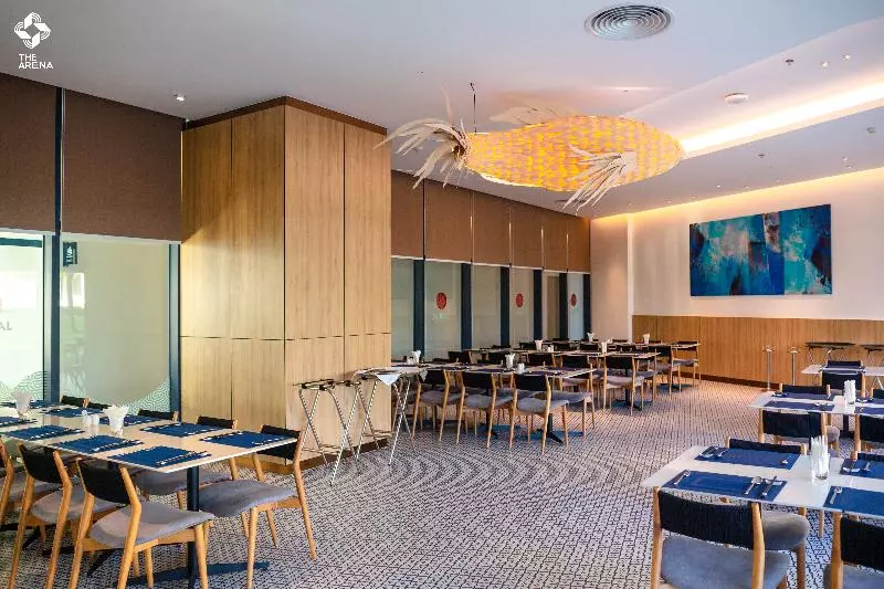 هتل The Empyrean Cam Ranh Beach Resort