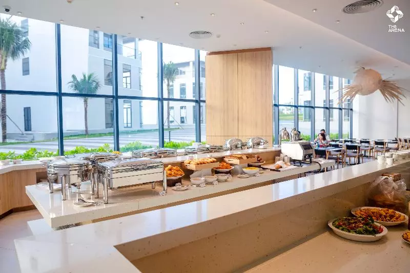 هتل The Empyrean Cam Ranh Beach Resort