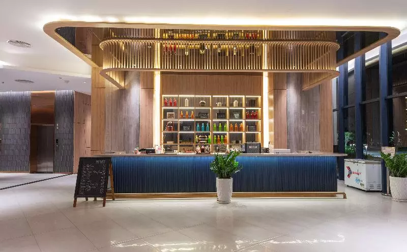 هتل The Empyrean Cam Ranh Beach Resort