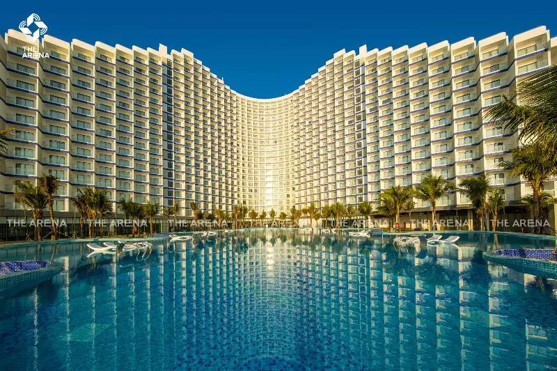 هتل The Empyrean Cam Ranh Beach Resort