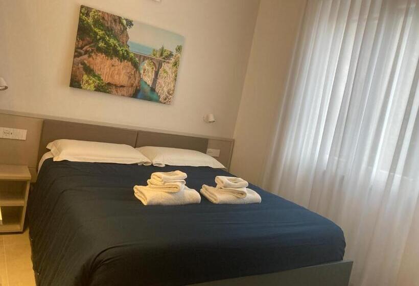 Пансион Divina Holiday   Rooms