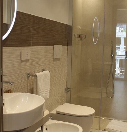 Пансион Divina Holiday   Rooms