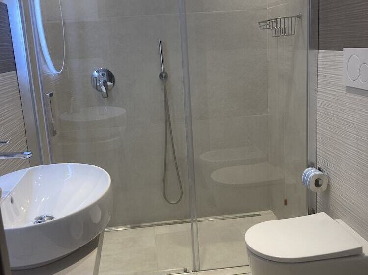 Пансион Divina Holiday   Rooms