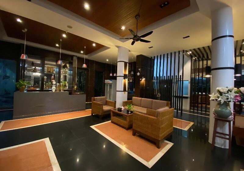 77 Patong Hotel & Spa