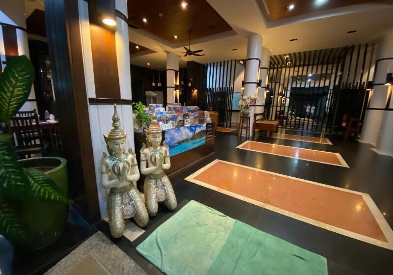 77 Patong Hotel & Spa