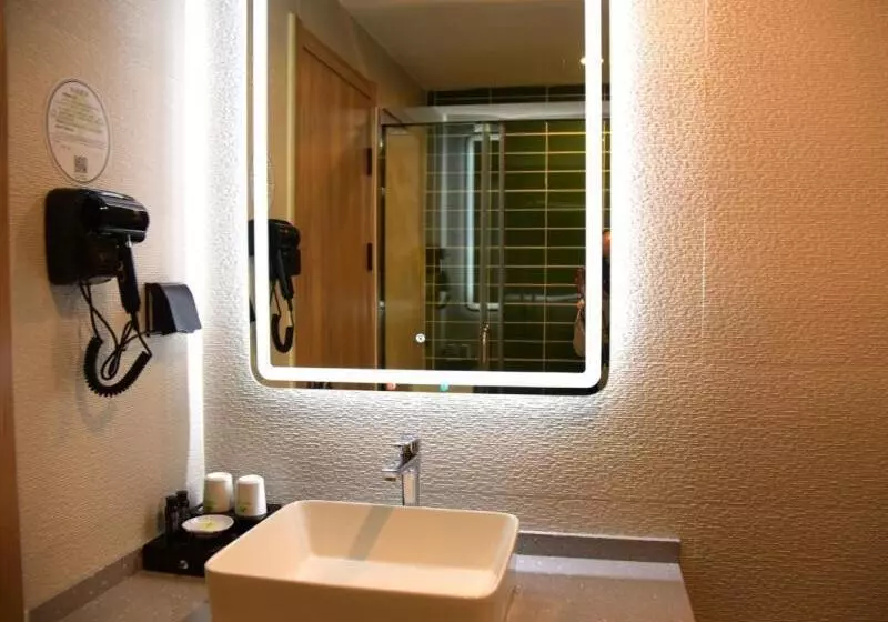 Greentree Inn Express Hotel Heyuan N1 High Fountain