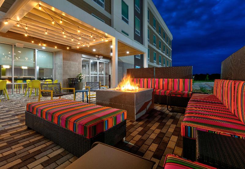 酒店 Home2suitesbyhiltonelcampo