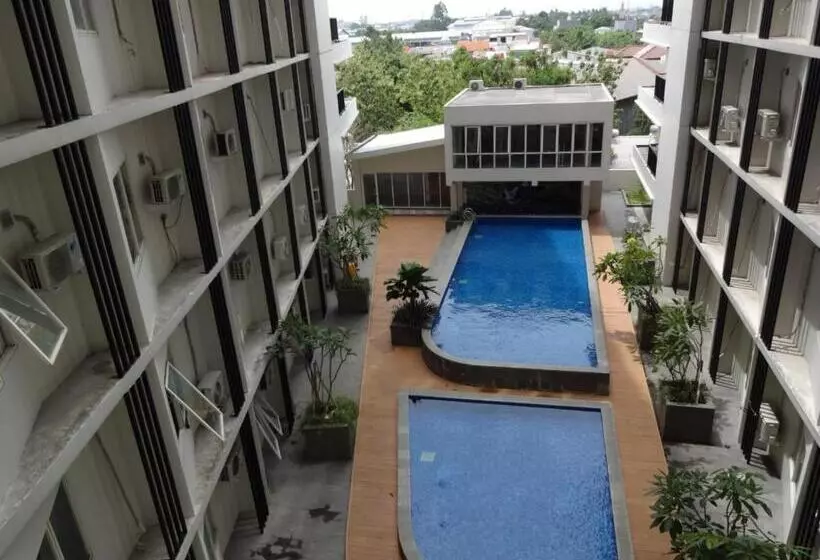 Hotelli Padina Suites