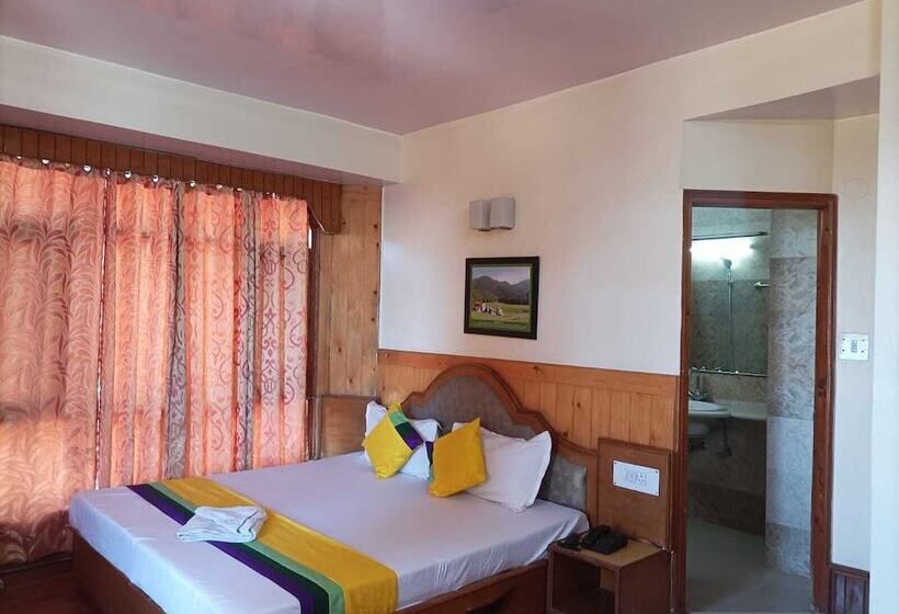 호텔 Rajat Shimla