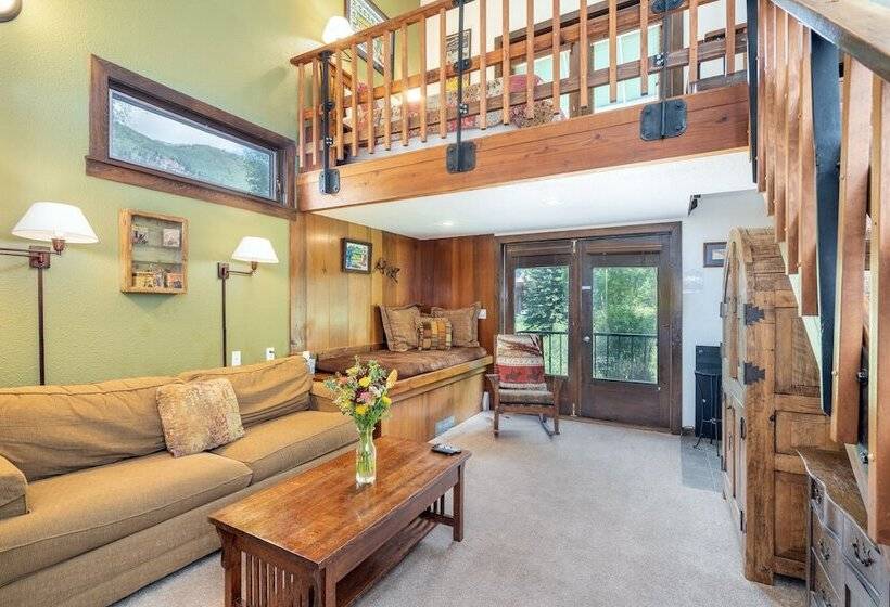 Manitou Lodge 5 Hotel Room By Alpine Lodging Telluride