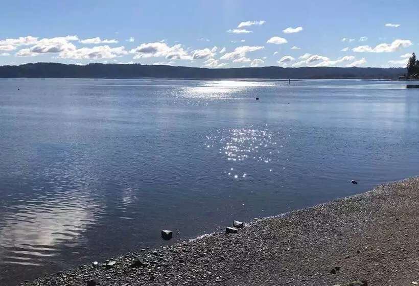 Motelli Watefront At Potlatch