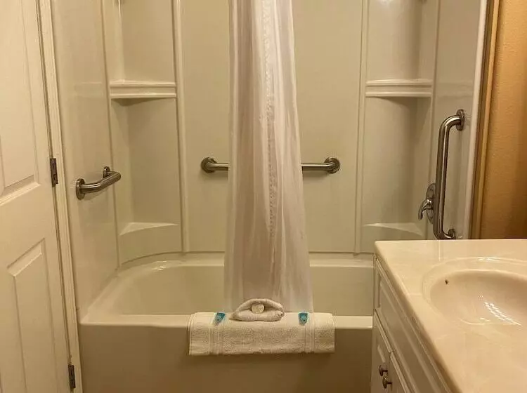 Motelli Watefront At Potlatch