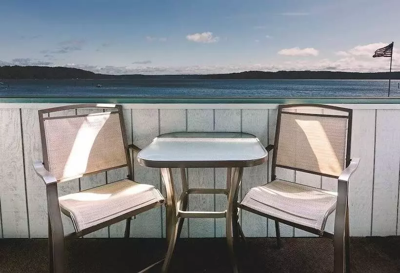 Motelli Watefront At Potlatch