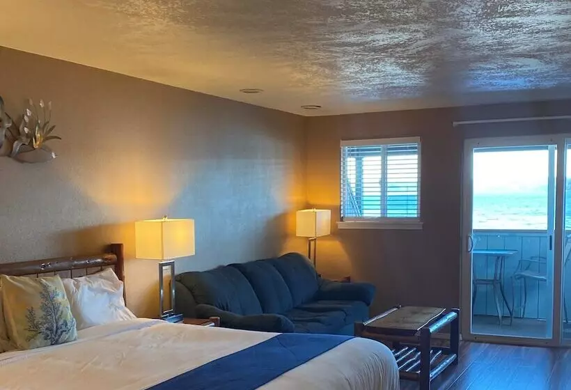 Motelli Watefront At Potlatch