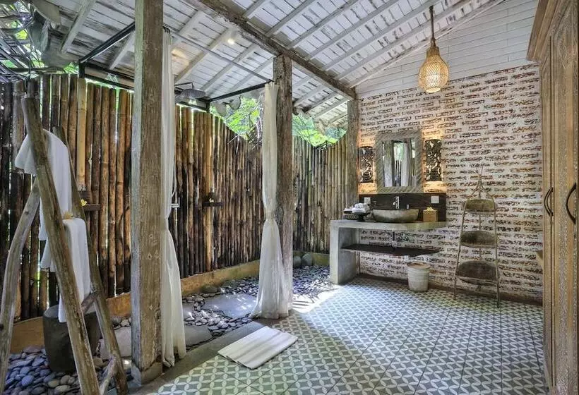 リゾートホテル Pramana Giri Kusuma